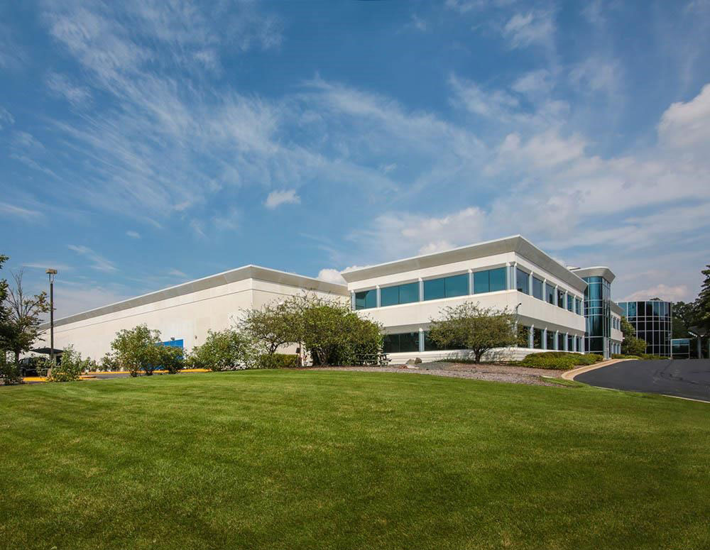 Exterior of Fuji Machine America headquartered in Vernon Hills, Illinois